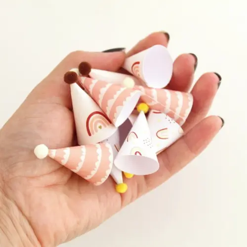 Miniatura Chapeuzinhos (12 Un.) - Arco Íris Boho