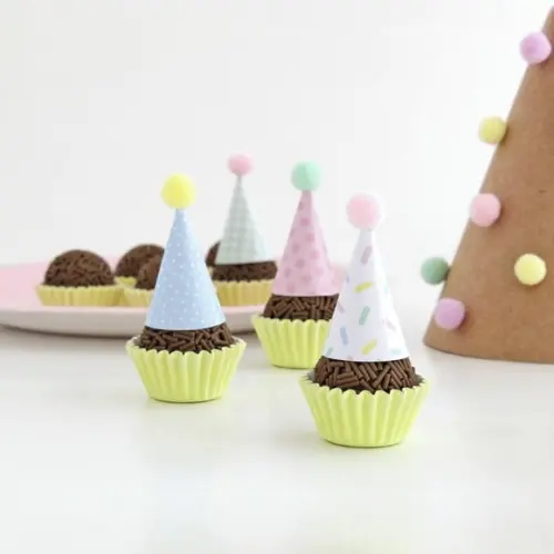 Miniatura Chapeuzinhos Candy Colors (12 Un.)