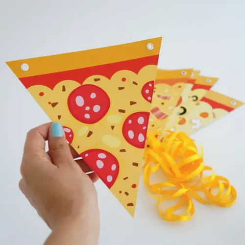 Varal de Bandeirolas de Papel - Fatia Pizza - Festa Pizzaria