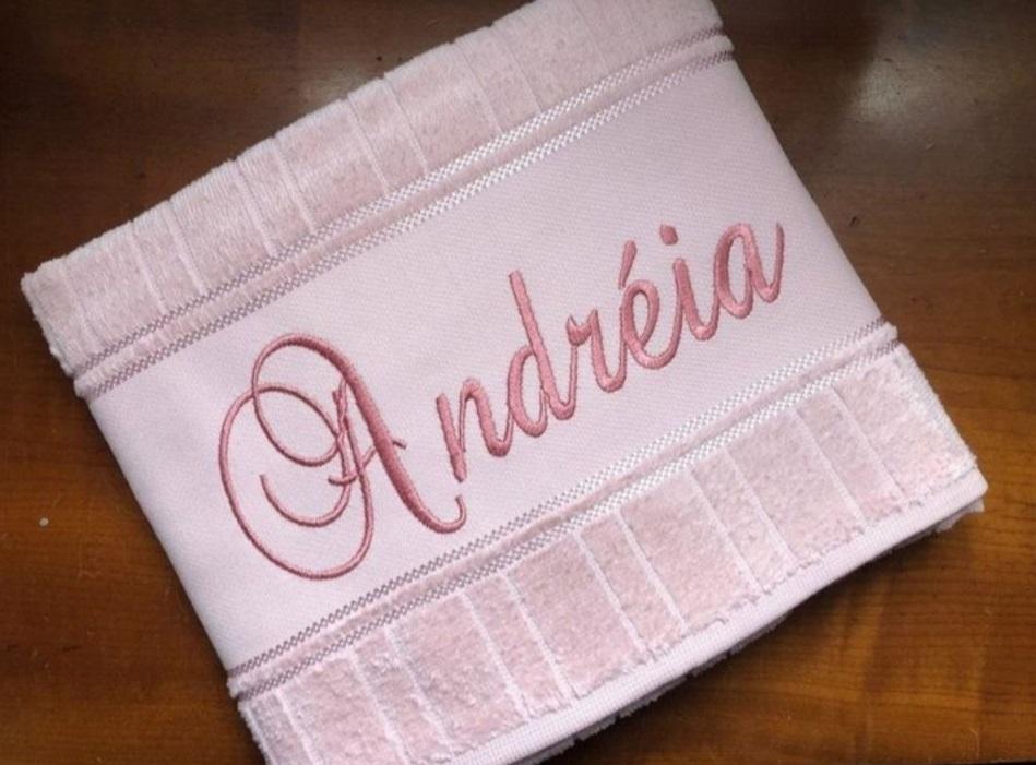Toalha de Banho Personalizada com Nome