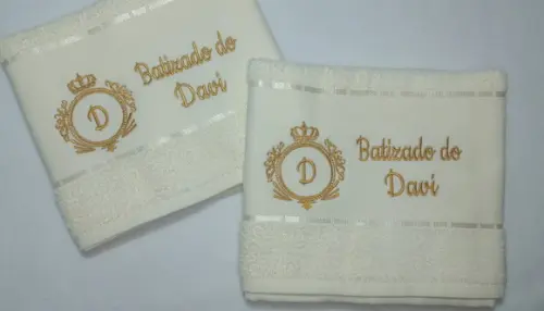 Toalha de Rosto Bordada para Batizado