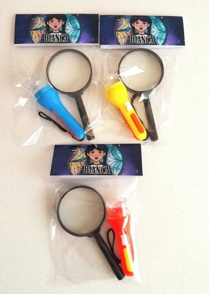 Kit Wandinha Lupa e Lanterna