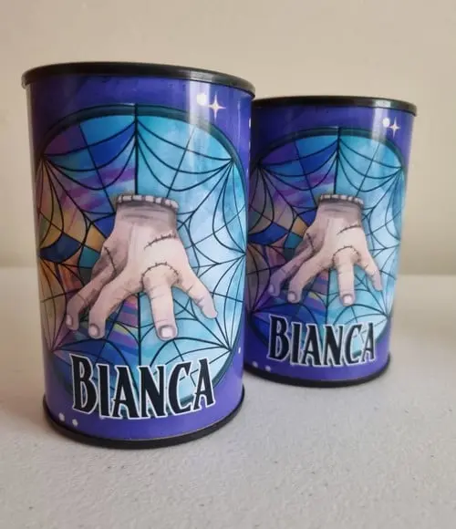 Cofrinho Personalizado Wandinha (Mãozinha)
