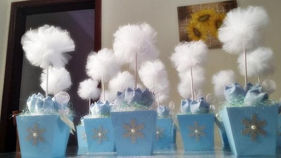 Centro de Mesa Frozen Pompom 1