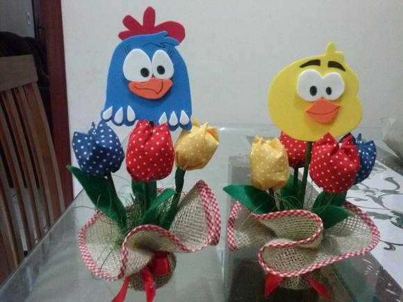 Centro de Mesa Galinha Pintadinha