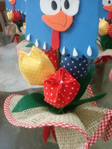 Centro de Mesa Galinha Pintadinha