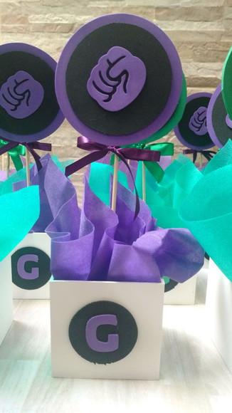 Centro de Mesa Hulk Roxo e Verde