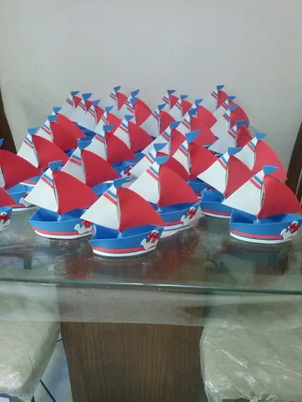 Barquinho marinheiro Azul Royal