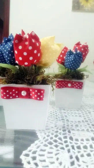 Cachepo Galinha Pintadinha