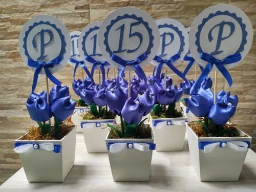 Centro de Mesa 15 Anos Azul Royal