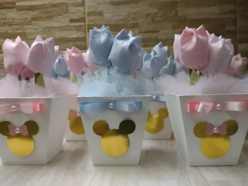 Centro de Mesa Chá Revelação Minnie e Muckeyy
