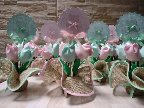 Centro de Mesa Chá Revelação Rosa e Verde