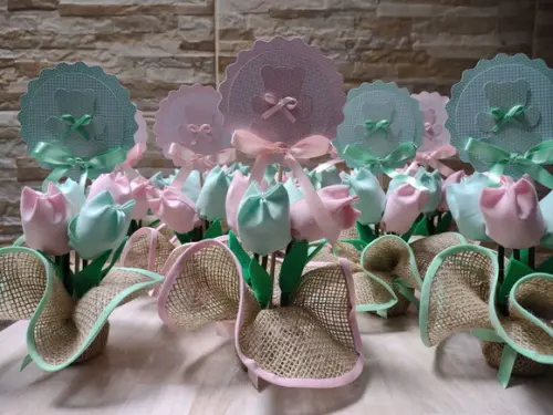 Centro de Mesa Chá Revelação Rosa e Verde