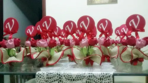 CENTRO DE MESA vermelho