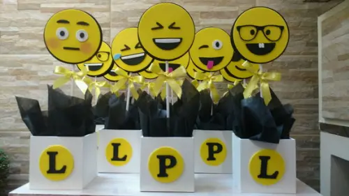 Centro de Mesa Emojis