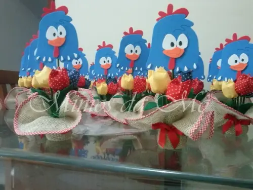 Centro de Mesa Galinha Pintadinha