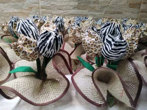 Centro de Mesa Safari
