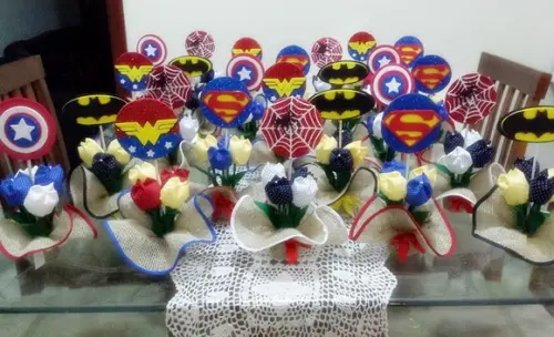 Centro de mesa Super Heróis