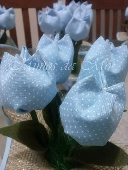 Centro de Mesa Tulipas Azul Bebê