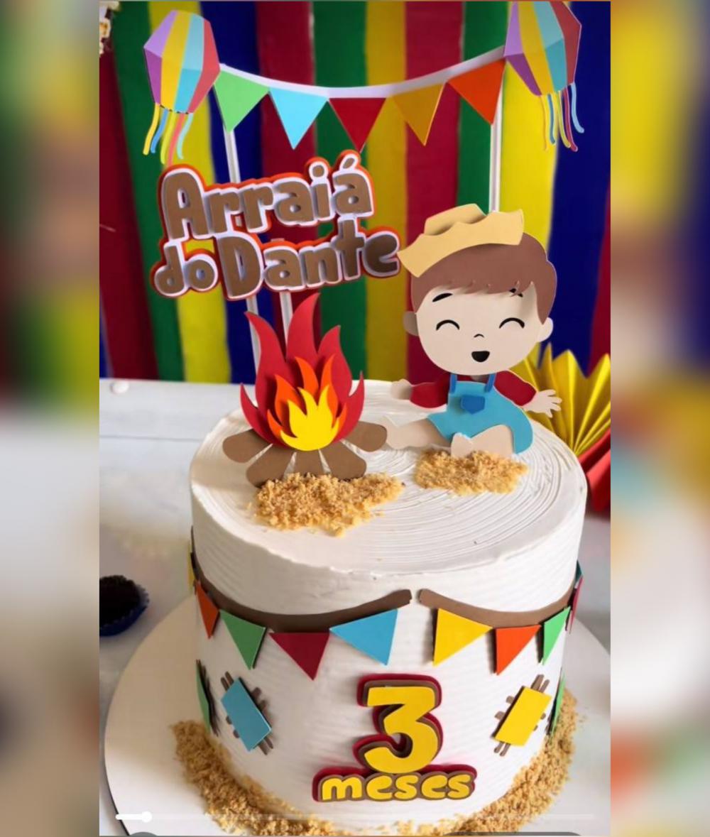 Topo de Bolo Junino Menino Arquivo de Corte