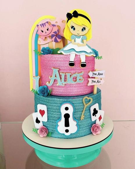 Topo de Bolo Alice no Pais das Maravilhas