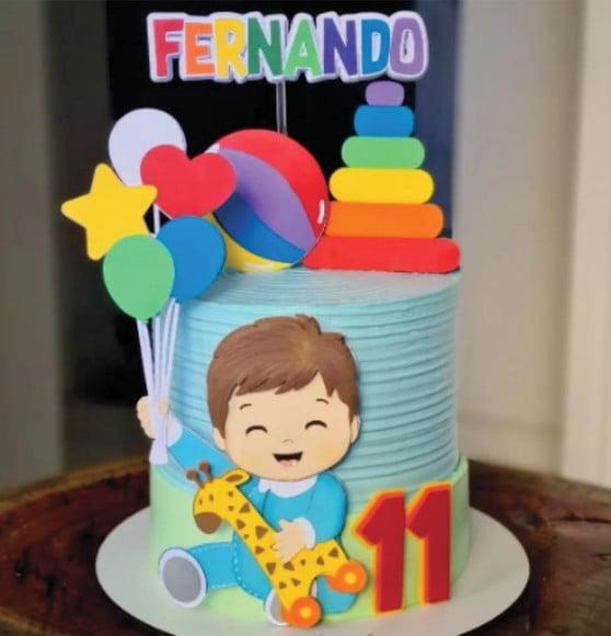 Topo de Bolo Brinquedo Menino com Girafinha