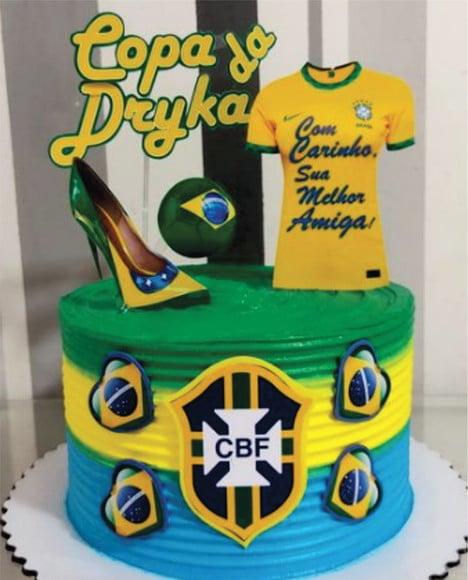 Topo de Bolo Feminino Brasil Copa do Mundo Futebol Arquivo D