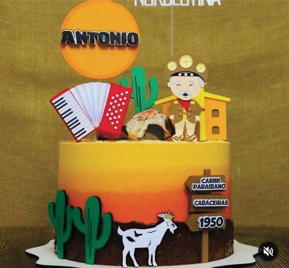 Topo de bolo junino festa junina Vovô arquivo de corte
