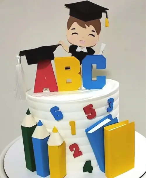 Topo de Bolo Conclusão de Mêsversário abc Menino