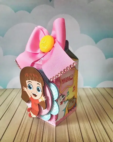 MIMOS PERSONALIZADOS LUCAS NETO E GI PARA MENINAS