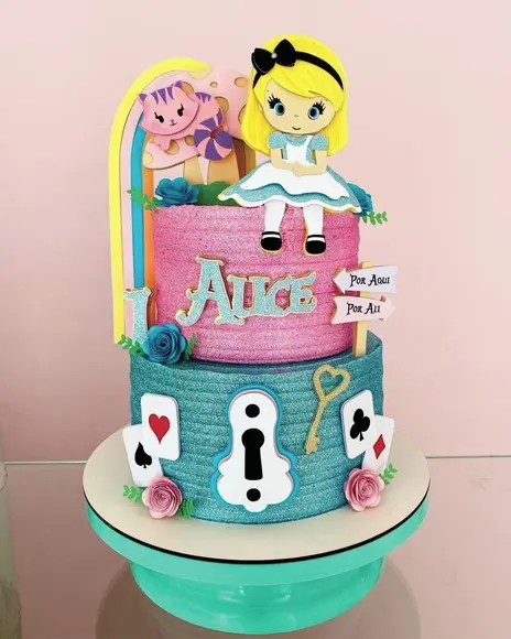 Topo de Bolo Alice no Pais das Maravilhas