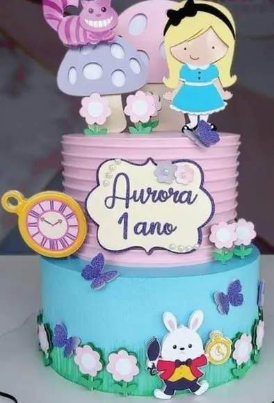 Topo de Bolo Alice no Pais das Maravilhas