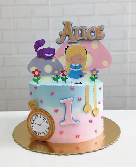 Topo de Bolo Alice no Pais das Maravilhas