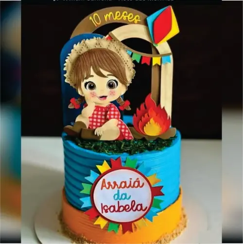 Topo de Bolo Arraiá Menina Caipira