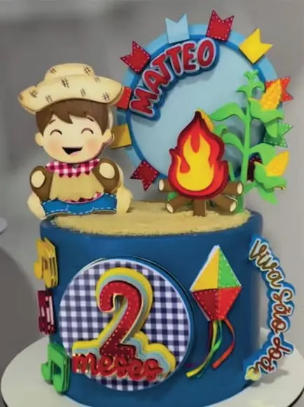 Topo de Bolo Festa Junina Menino com Sanfona