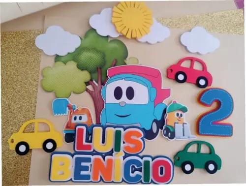 Topo de Bolo Léo e o Caminhão Arquivo de Corte