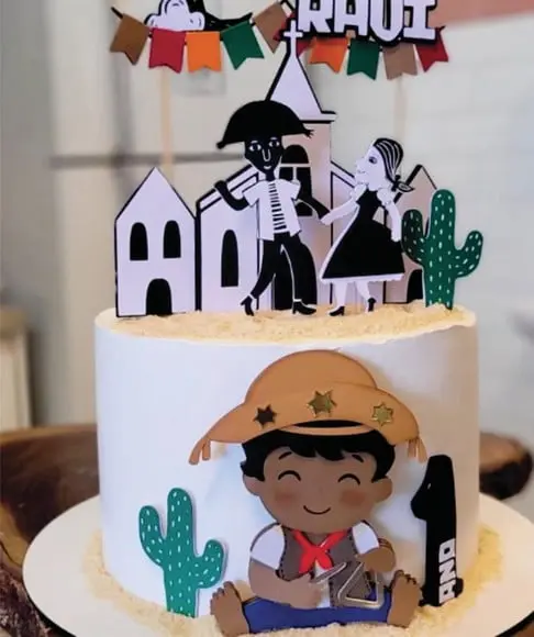 Topo de Bolo Menino Caipira Festa Junina