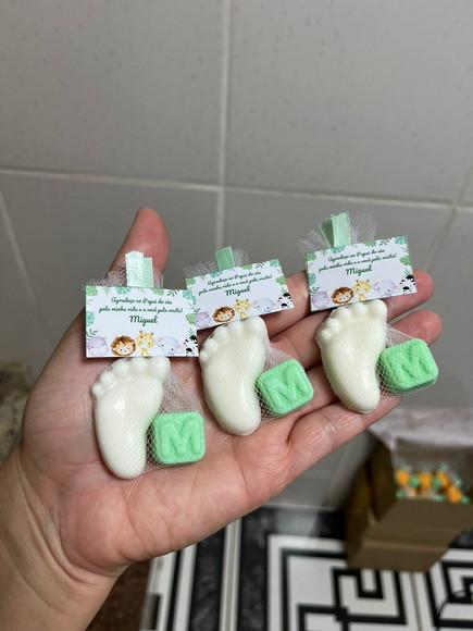 Sabonete de Pezinho com Inicial, Lembrancinha de Maternidade