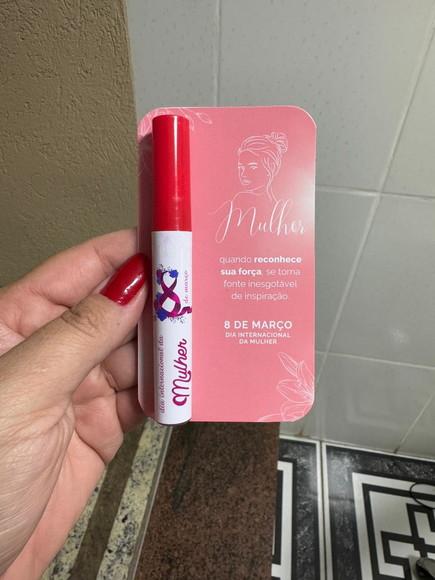 Gloss Labial Brinde Dia da Mulher com Card