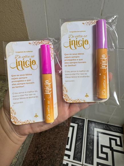 Gloss Labial Transparente com Cartão Brinde para Mulher