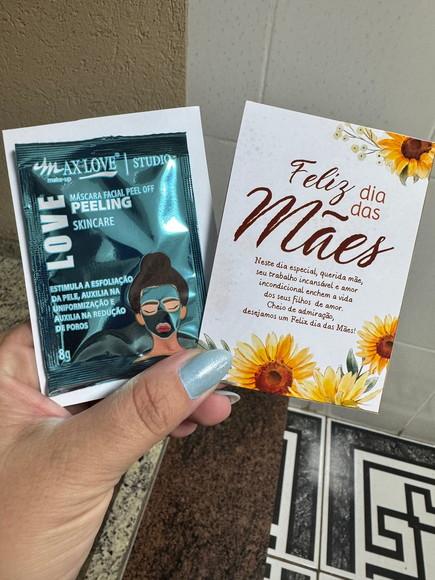 Brinde Dia da Mães Card com Máscara Facial Corporativo