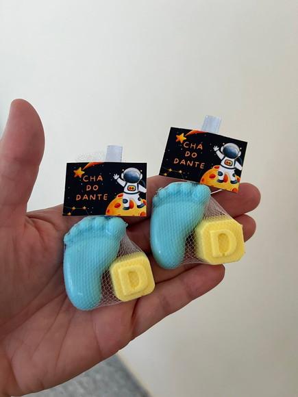 Sabonete de Pezinho com Inicial, Lembrancinha de Maternidade