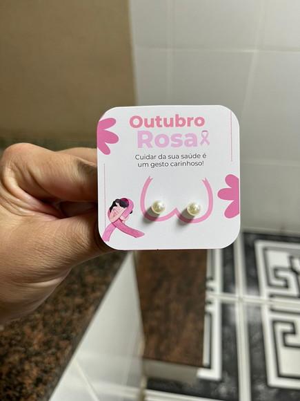 Card com Brinco Pérola, Brinde Outubro Rosa