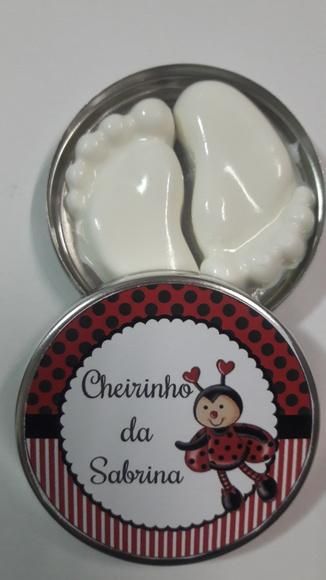 Latinha Com Pezinhos De Sabonete
