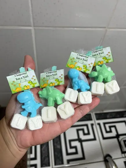 Sabonete de Dinossauro, Inicial, Lembrancinha Nascimento