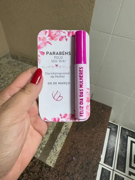 Lip Gloss Labial Brinde Dia da Mulher com Card