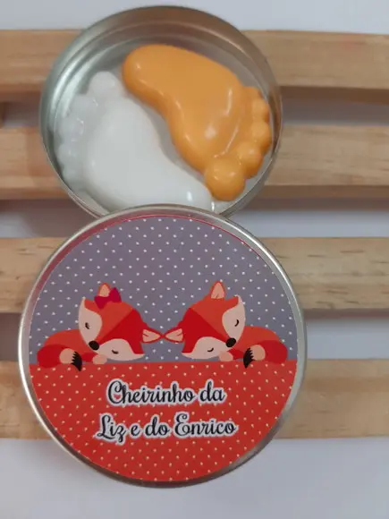 Latinha Com Sabonete Pezinho, Chá Revelação, Raposa