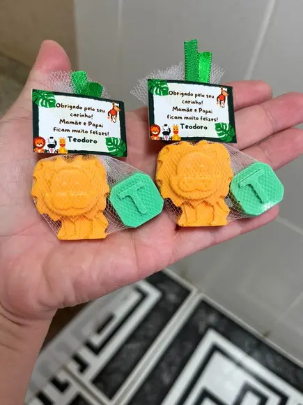 Sabonete Leãozinho, Lembrancinha Safari com Inicial, Leão