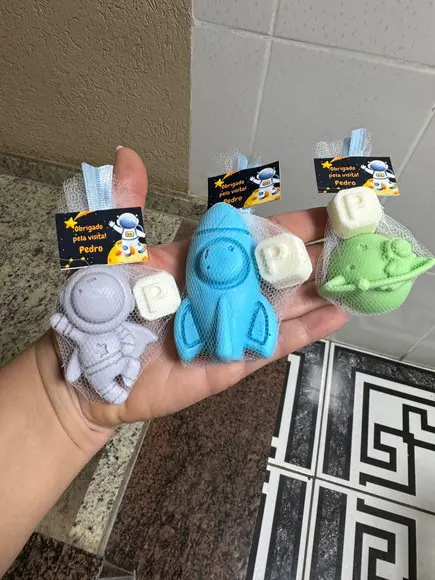 Sabonete de Astronauta Lembrancinha Astronauta com Inicial