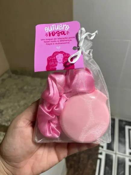 Brinde Outubro Rosa, Kit Escova, Espelho e Scrunchie
